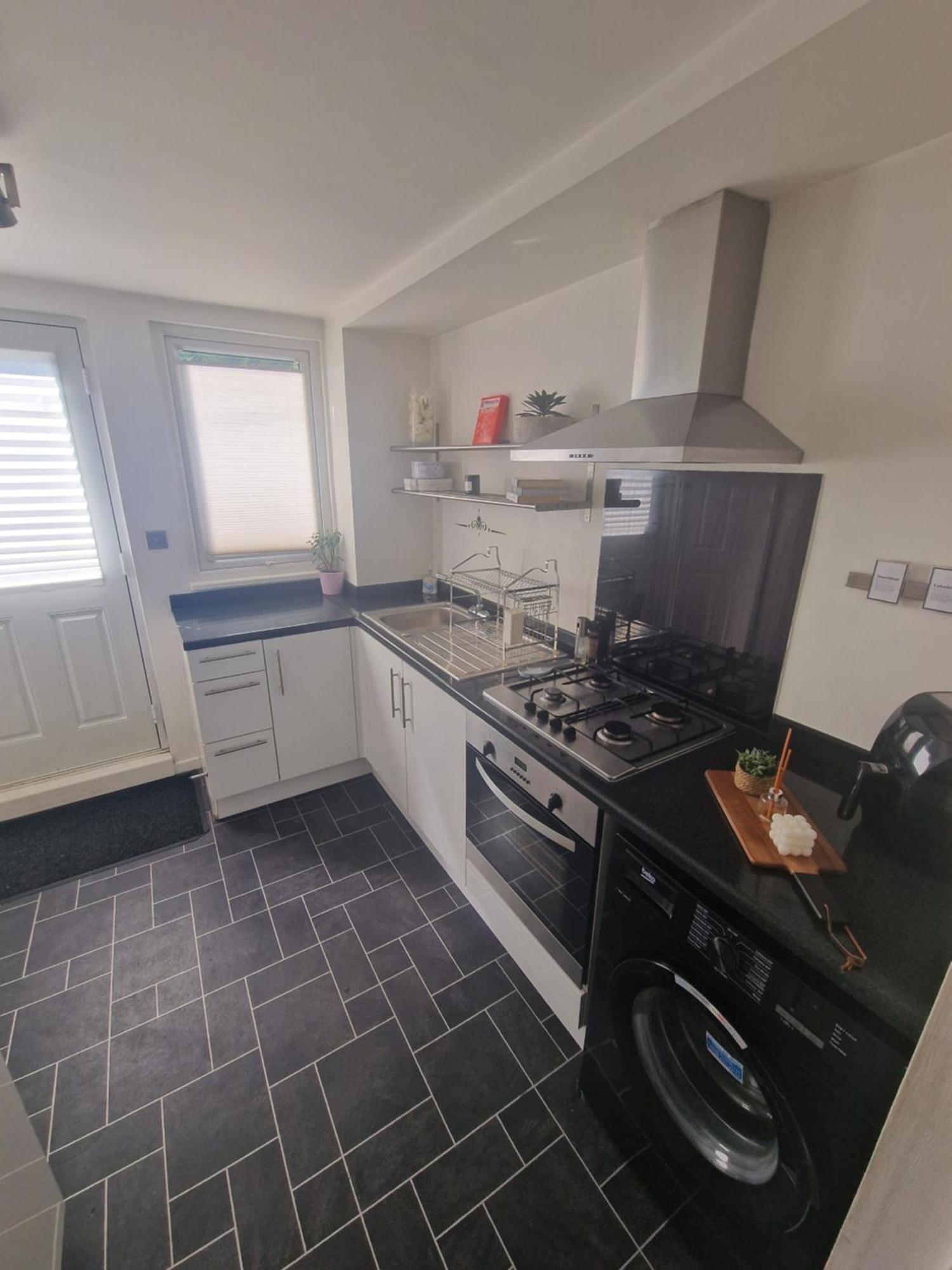 Апартаменти Stylish & Modern 2 Bed House With Free Parking Leeds Лідс Екстер'єр фото