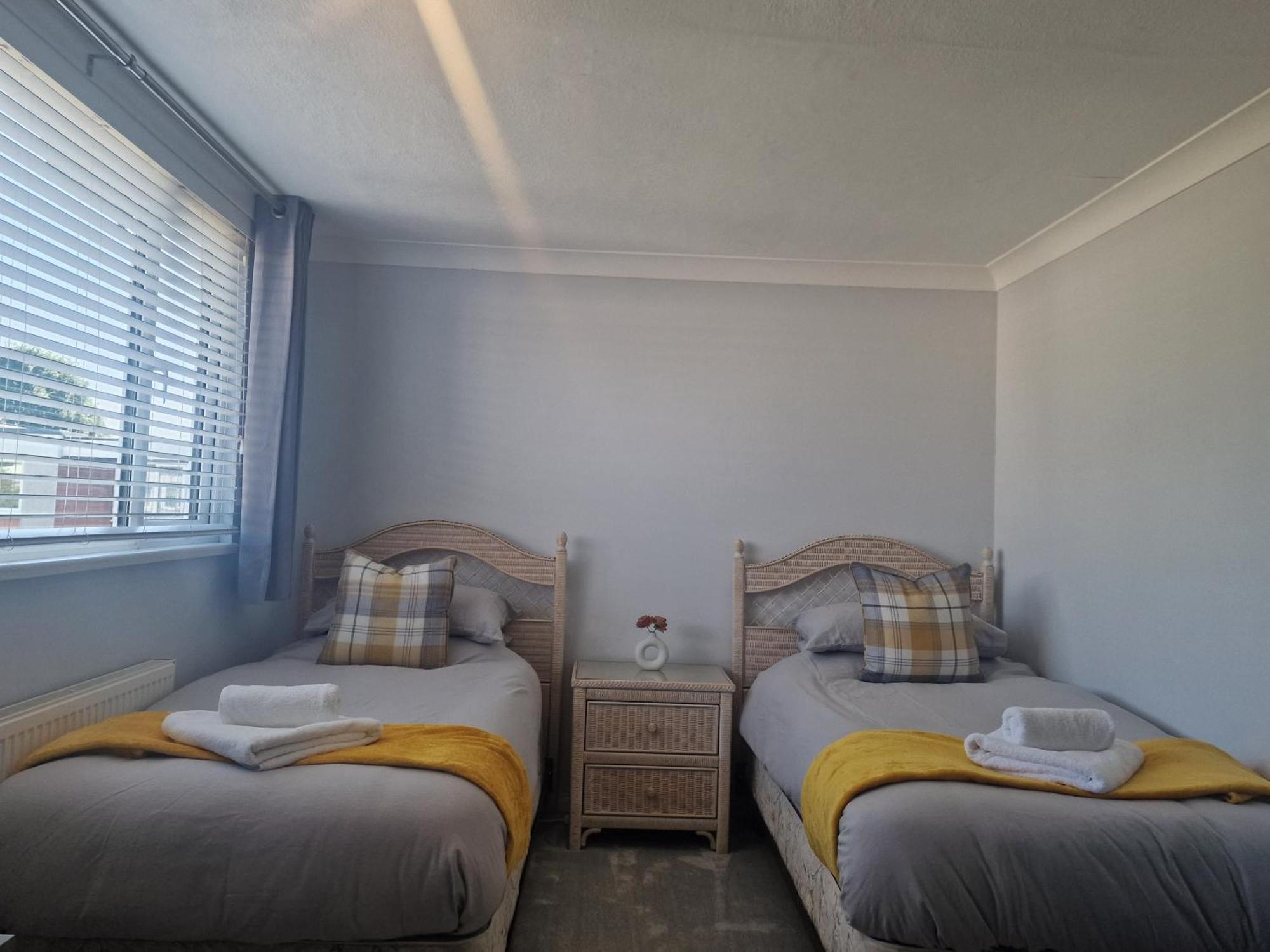Апартаменти Stylish & Modern 2 Bed House With Free Parking Leeds Лідс Екстер'єр фото