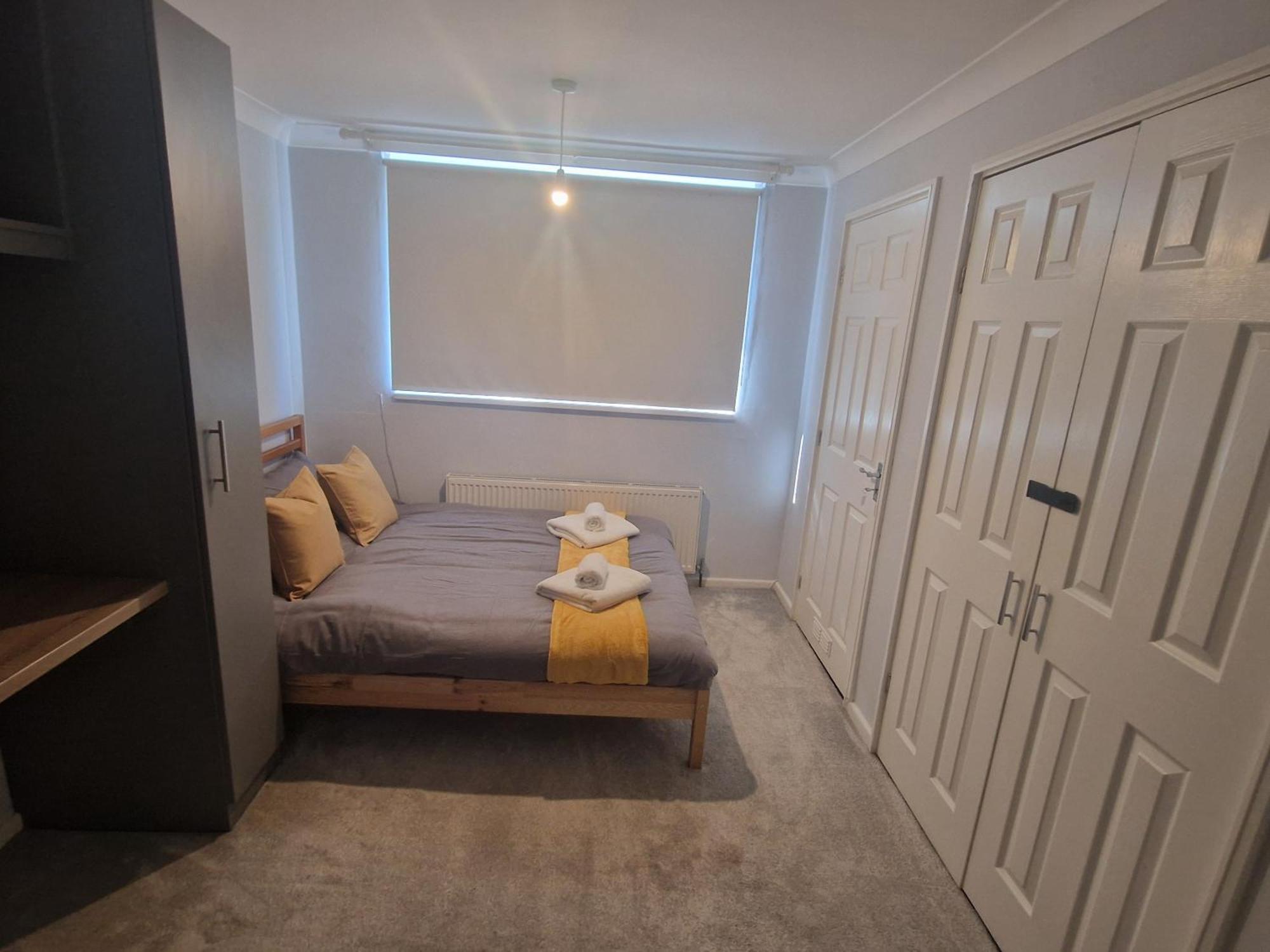 Апартаменти Stylish & Modern 2 Bed House With Free Parking Leeds Лідс Екстер'єр фото